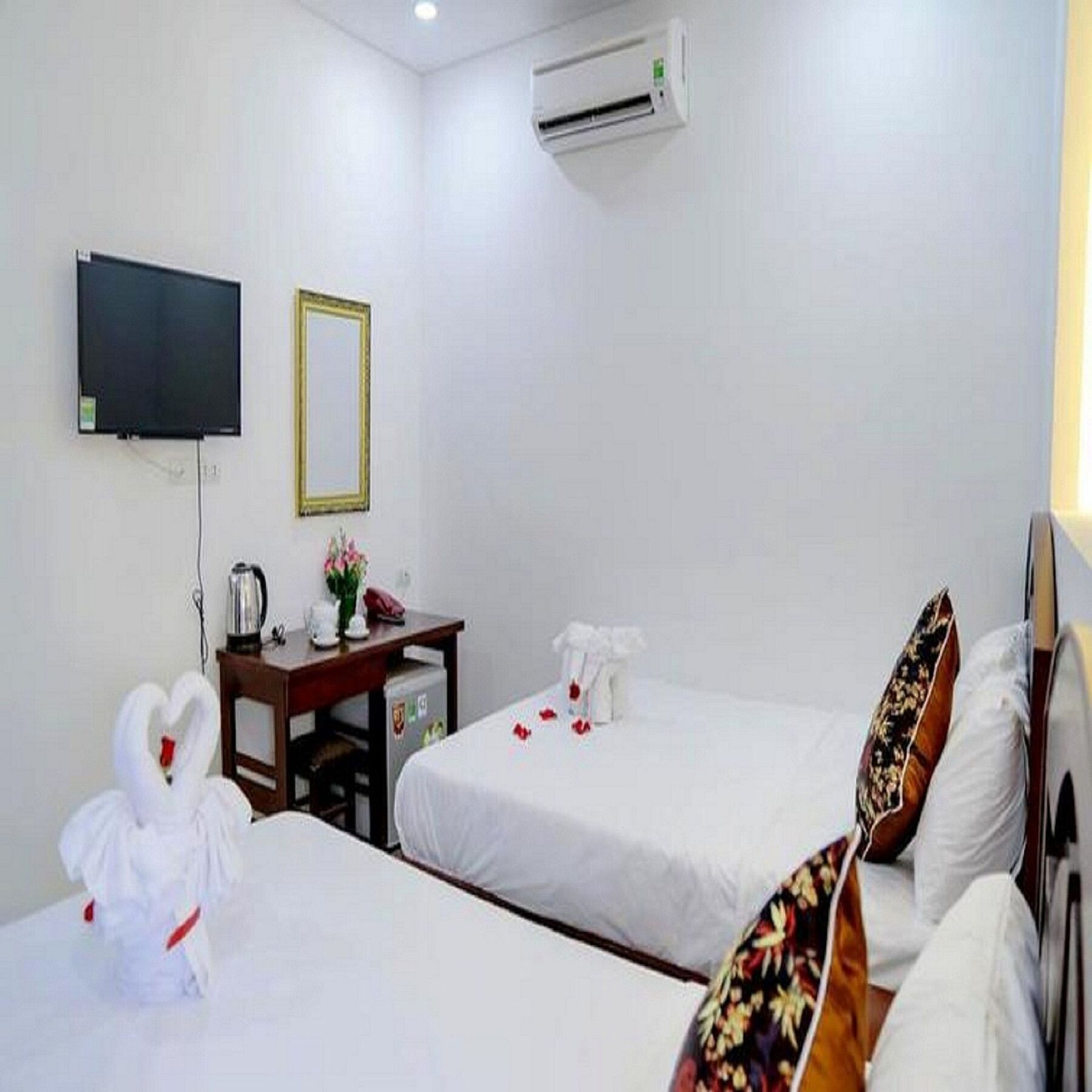 Osaka Hotel Da Nang Esterno foto